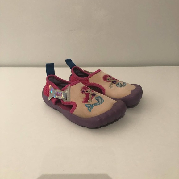 Newtz Mermaid Water Shoes | Girl's Size 7/8 - Picture 1 of 7
